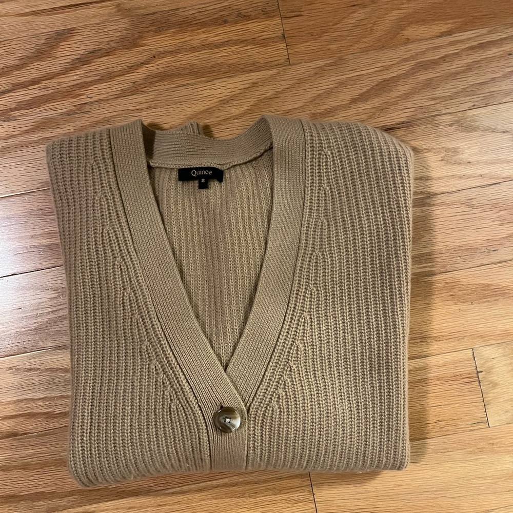 Quince Mongolian Cashmere Oversized Boyfriend Cardigan Sweater in Camel, Small - Picture 6 of 6